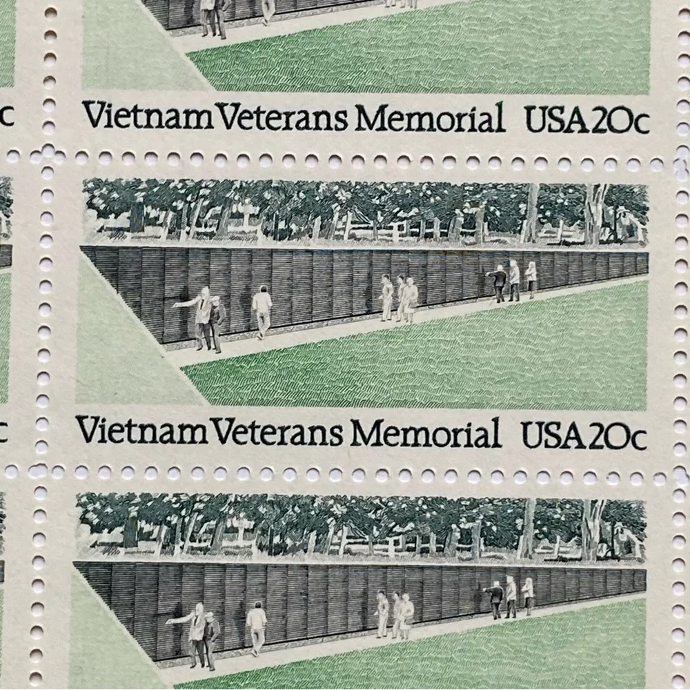 Vietnam Veterans Memorial Stamps Sheet of 40 20 Cents Scott # 2109 War Unhinged
